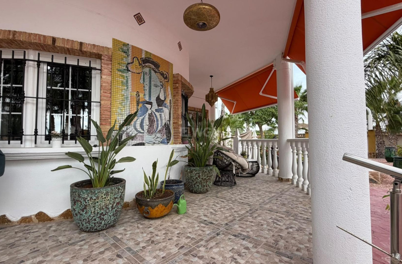 Odsprzedaż - Villa - Catral - Comunidad Valenciana