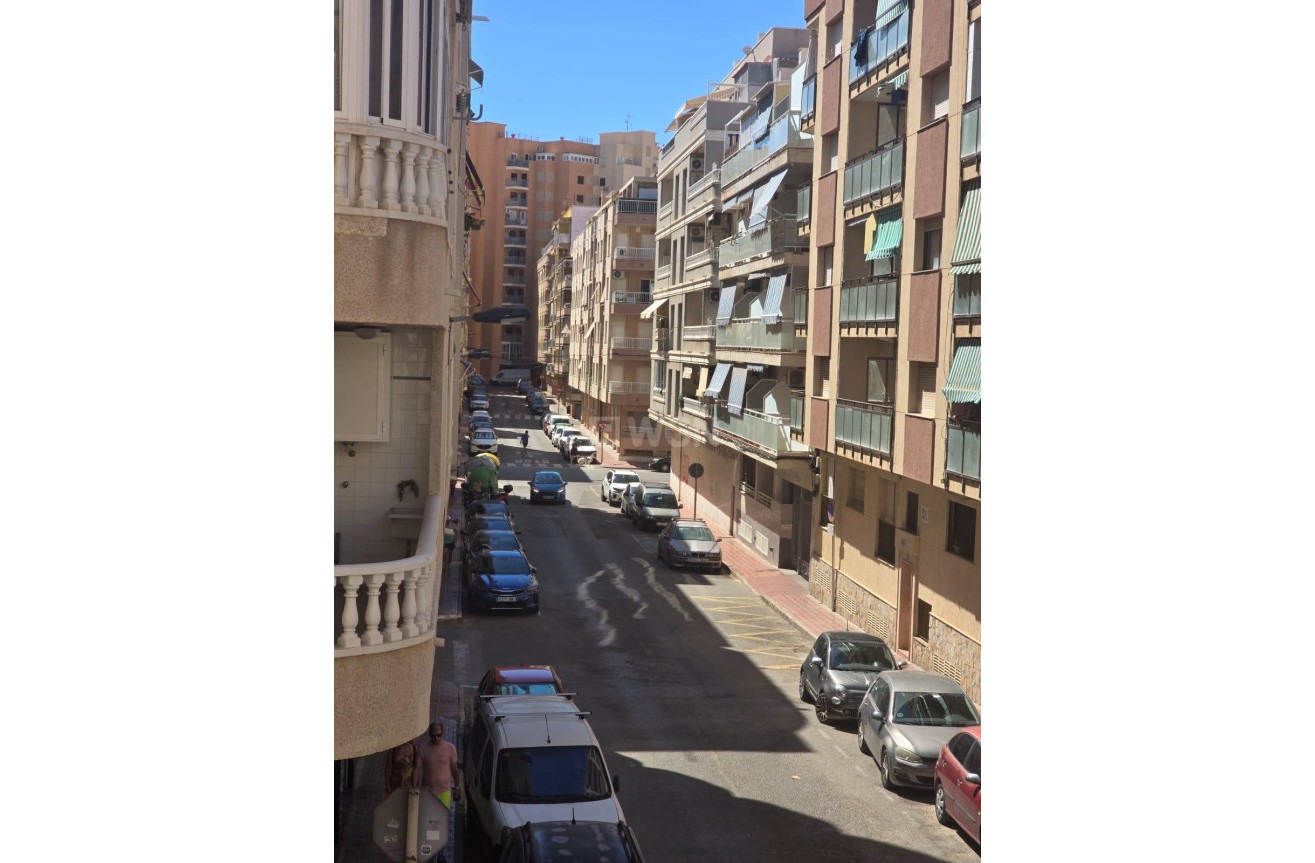 Resale - Apartment / flat - Torrevieja - Playa del Cura