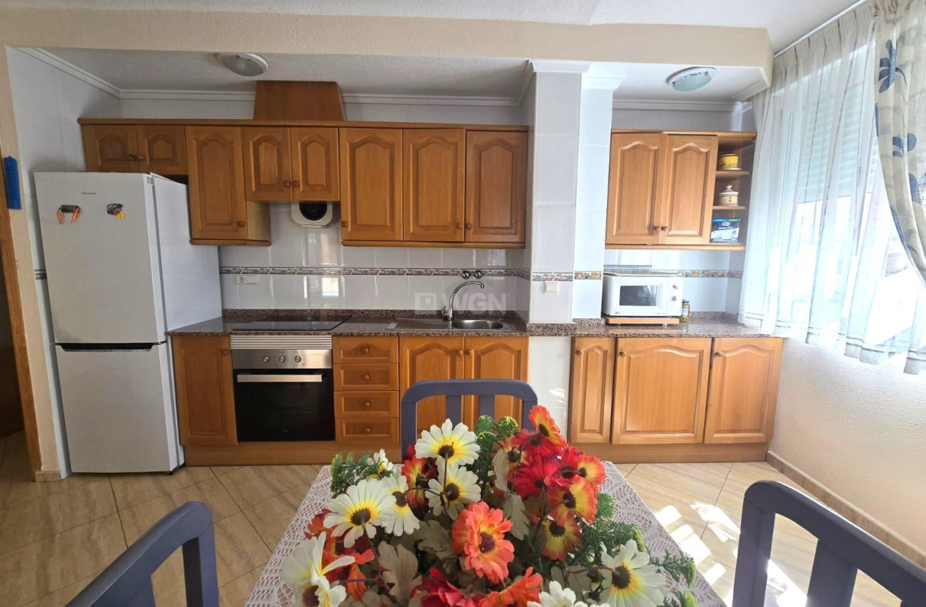 Resale - Apartment / flat - Torrevieja - Playa del Cura