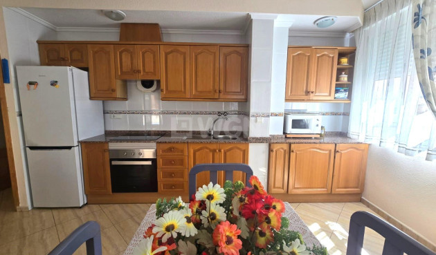 Resale - Apartment / flat - Torrevieja - Playa del Cura