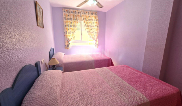 Resale - Apartment / flat - Torrevieja - Playa del Cura