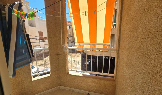Resale - Apartment / flat - Torrevieja - Playa del Cura
