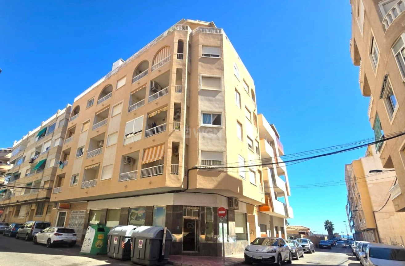 Resale - Apartment / flat - Torrevieja - Playa del Cura