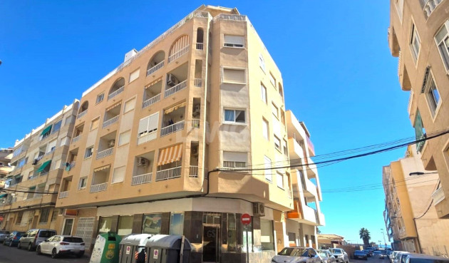 Resale - Apartment / flat - Torrevieja - Playa del Cura