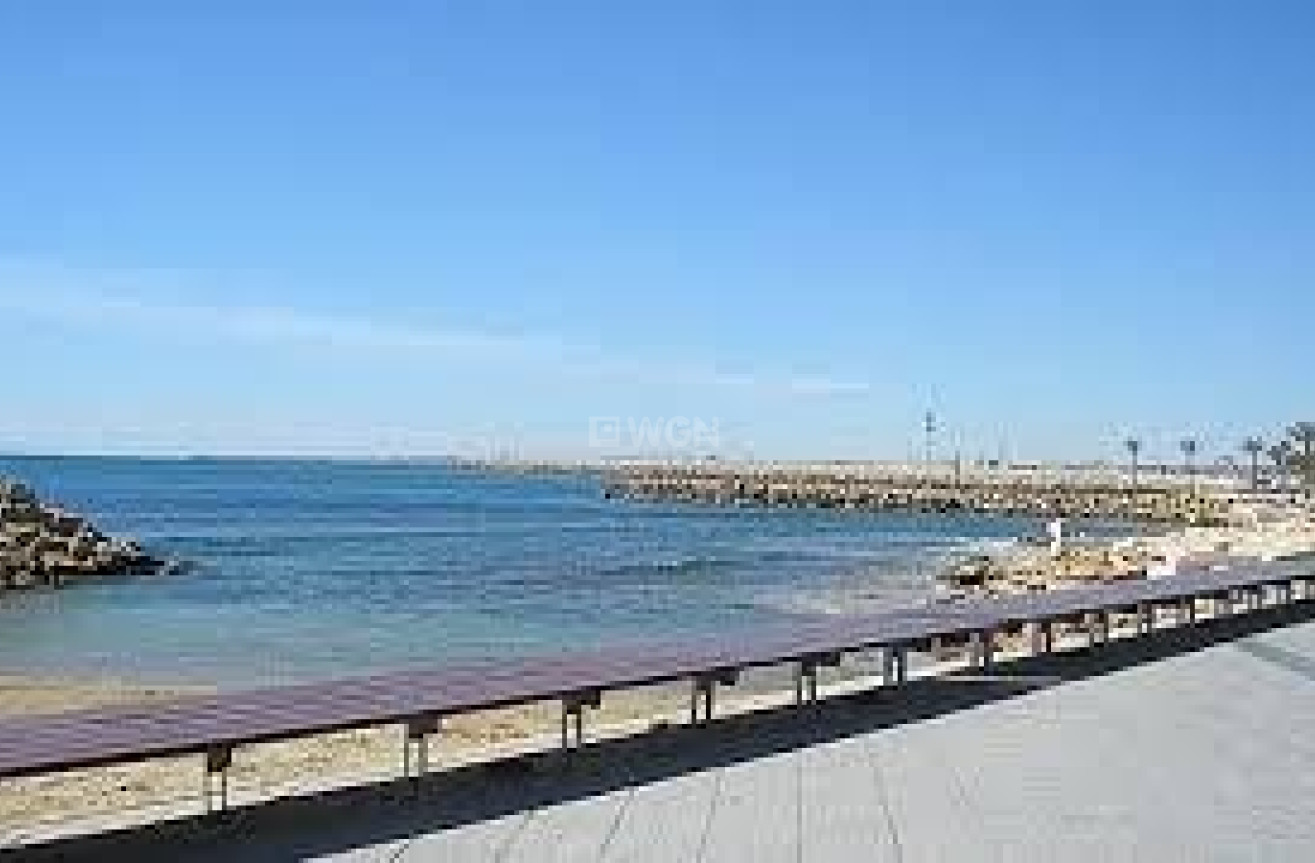 Resale - Apartment / flat - Torrevieja - Playa del Cura