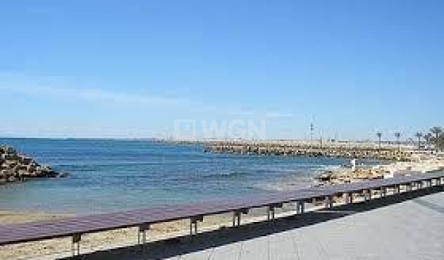 Resale - Apartment / flat - Torrevieja - Playa del Cura