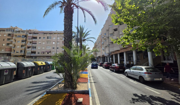 Wiederverkauf - Wohnung - Torrevieja - Estacion De Autobuses