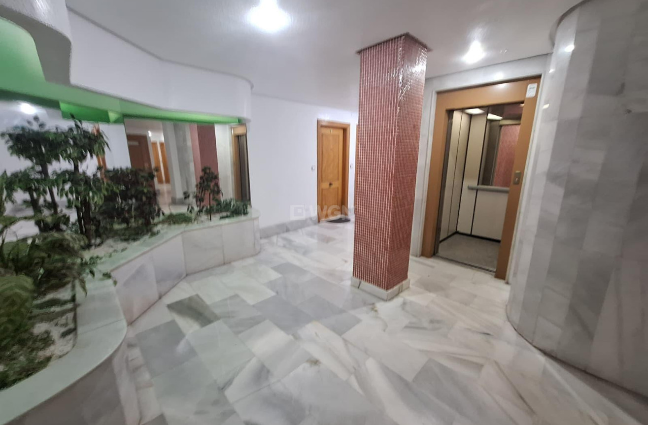 Reventa - Apartamento / piso - Torrevieja - Playa de los Locos