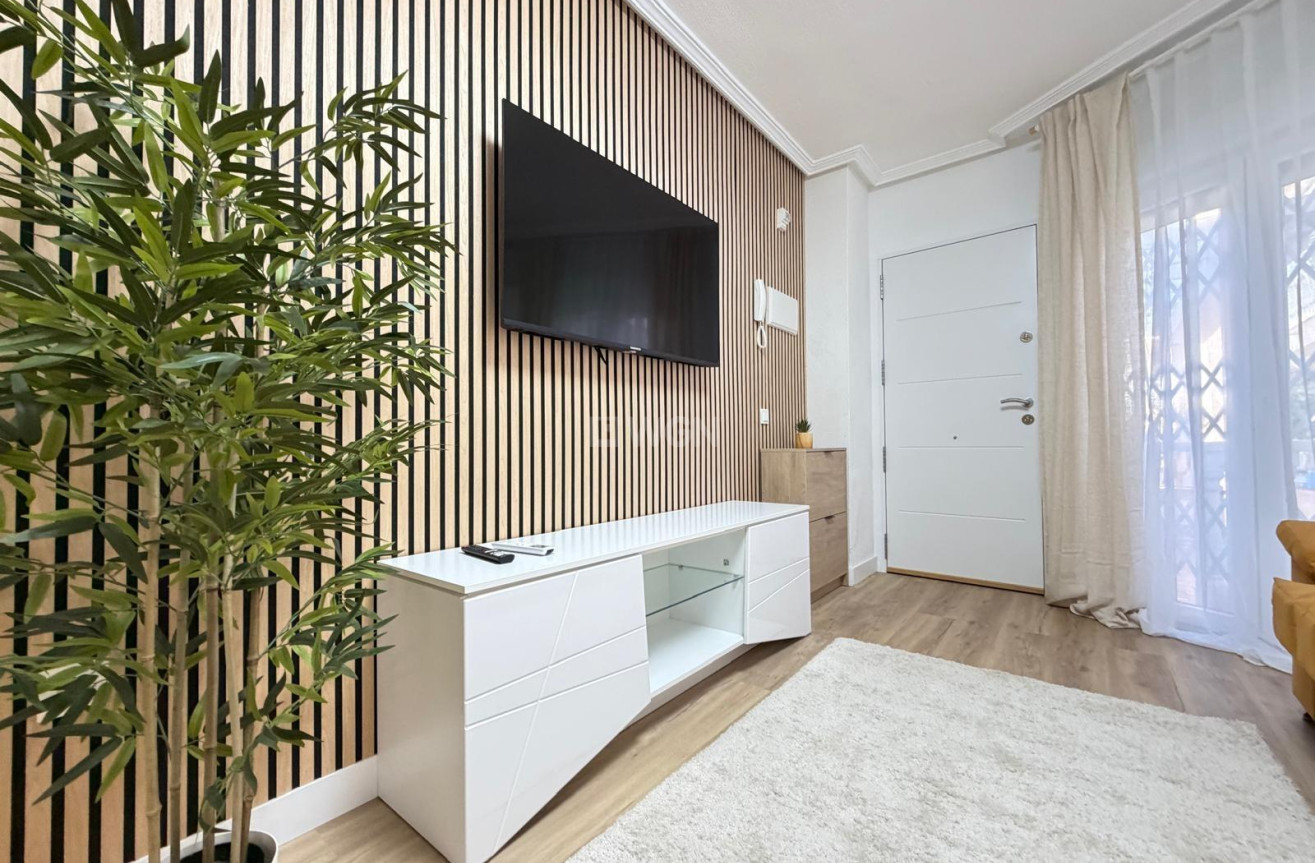 Wiederverkauf - Wohnung - Torrevieja - Playa de los Locos