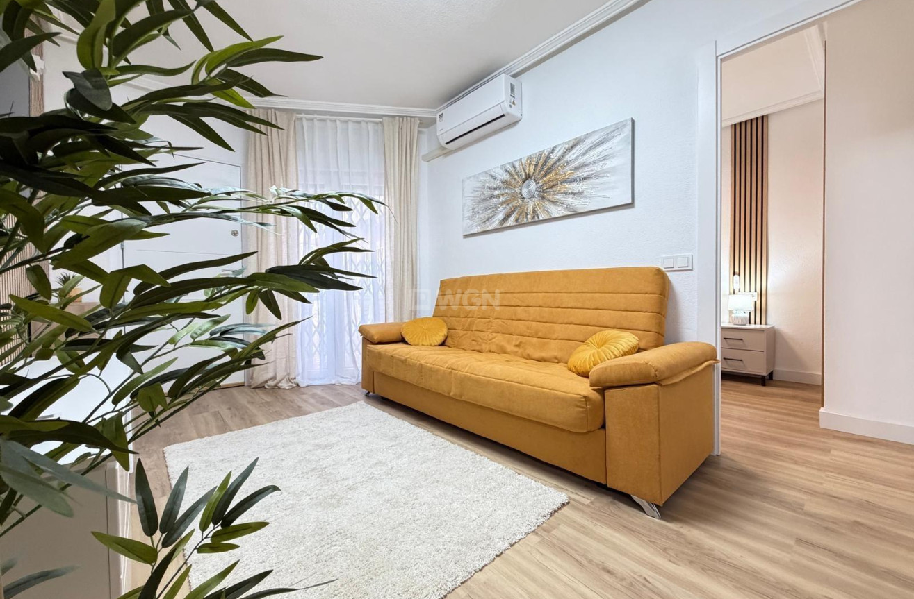 Wiederverkauf - Wohnung - Torrevieja - Playa de los Locos