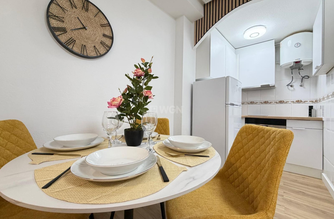 Wiederverkauf - Wohnung - Torrevieja - Playa de los Locos