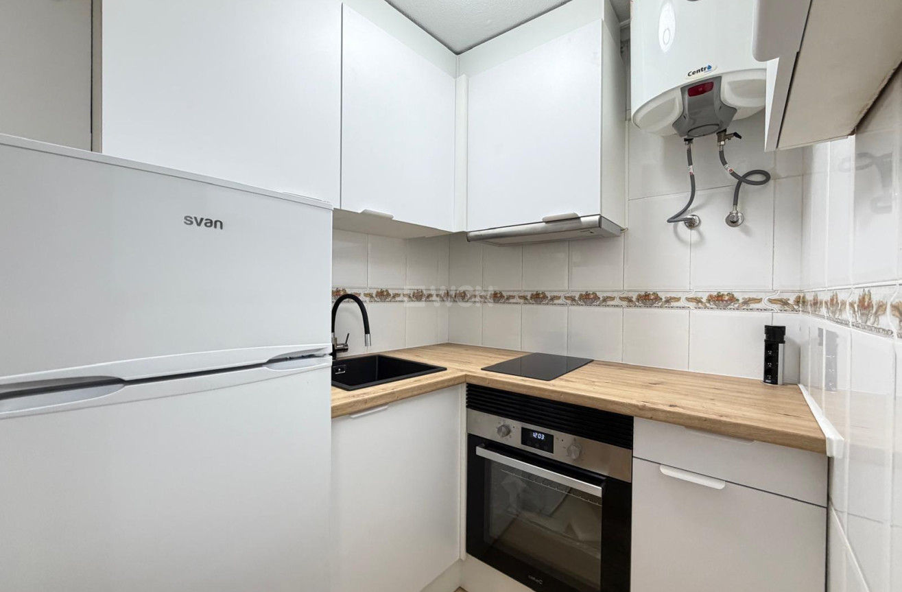 Wiederverkauf - Wohnung - Torrevieja - Playa de los Locos