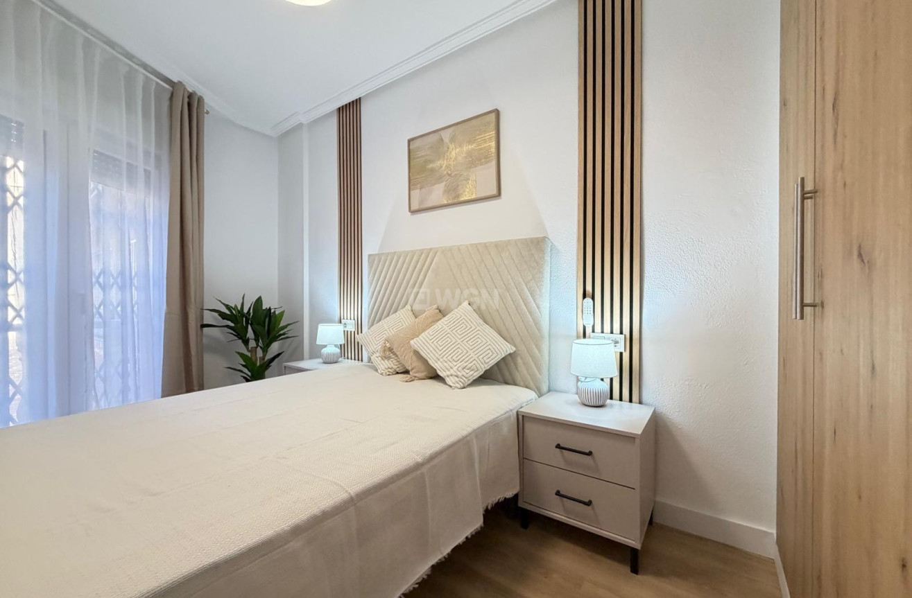 Wiederverkauf - Wohnung - Torrevieja - Playa de los Locos