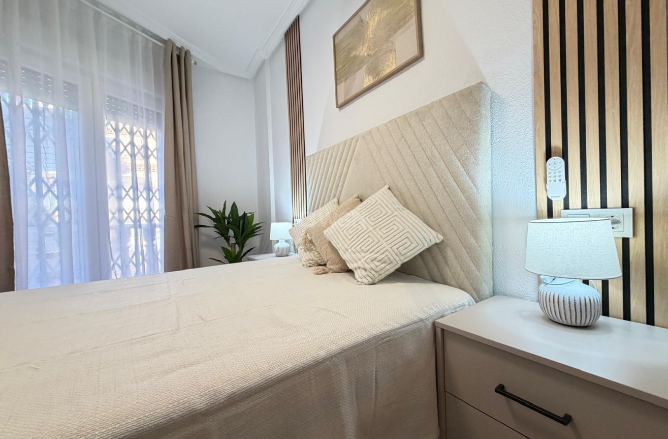 Wiederverkauf - Wohnung - Torrevieja - Playa de los Locos