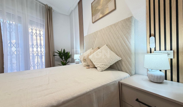 Wiederverkauf - Wohnung - Torrevieja - Playa de los Locos