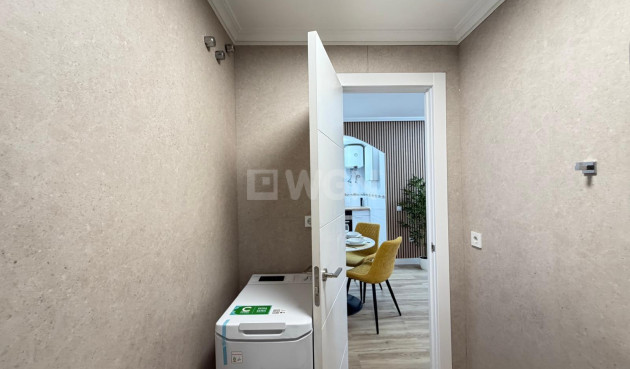 Wiederverkauf - Wohnung - Torrevieja - Playa de los Locos
