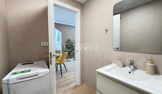 Wiederverkauf - Wohnung - Torrevieja - Playa de los Locos
