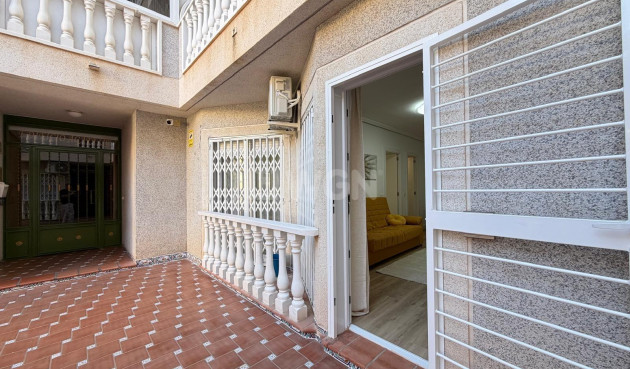 Wiederverkauf - Wohnung - Torrevieja - Playa de los Locos