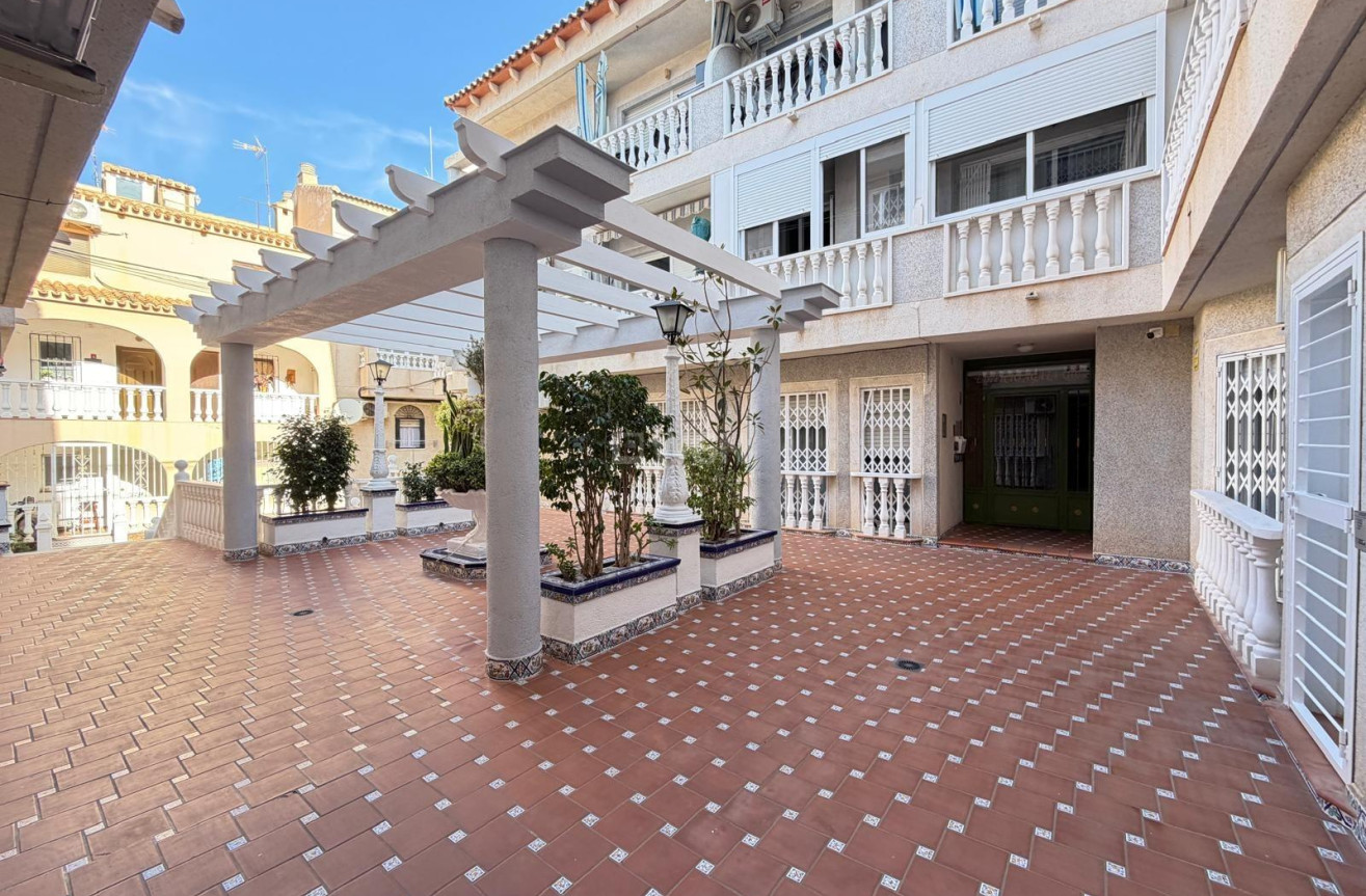 Wiederverkauf - Wohnung - Torrevieja - Playa de los Locos