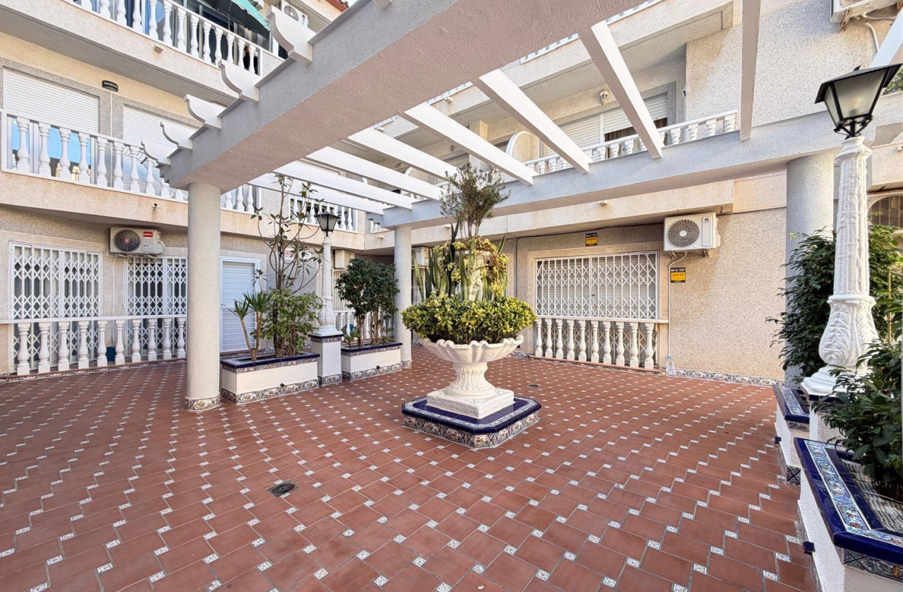 Wiederverkauf - Wohnung - Torrevieja - Playa de los Locos