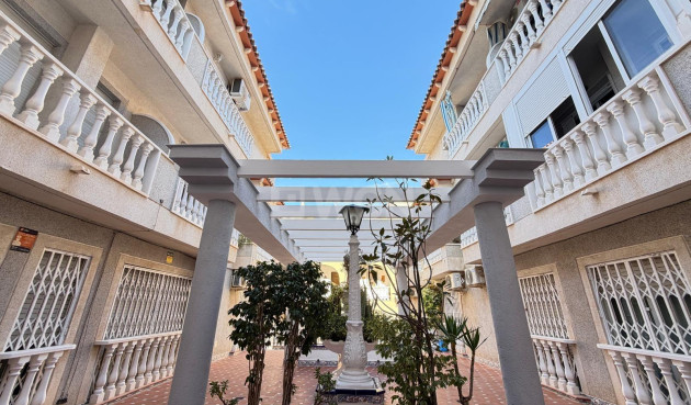 Wiederverkauf - Wohnung - Torrevieja - Playa de los Locos