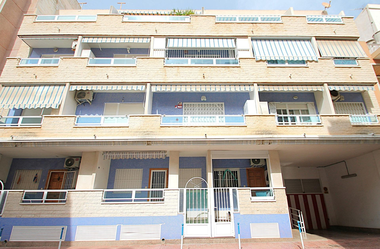 Reventa - Apartamento / piso - Torrevieja - Las Piscinas Naturales