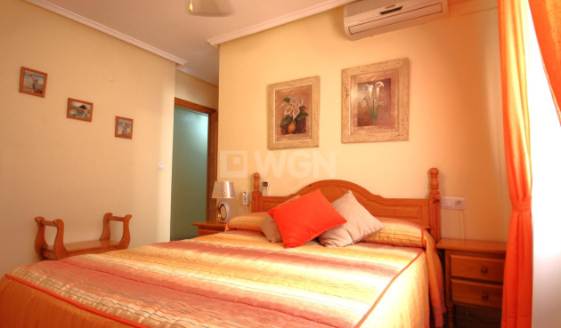 Reventa - Apartamento / piso - Torrevieja - Las Piscinas Naturales