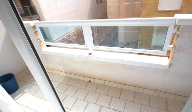 Reventa - Apartamento / piso - Torrevieja - Las Piscinas Naturales