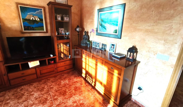 Odsprzedaż - Mieszkanie w bloku - Torrevieja - Centro