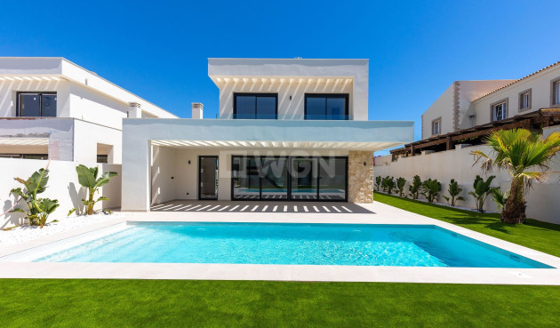 Odsprzedaż - Villa - Torrevieja - Costa Blanca