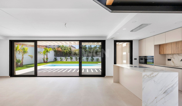Odsprzedaż - Villa - Torrevieja - Costa Blanca