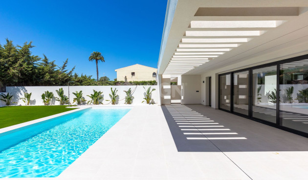 Odsprzedaż - Villa - Torrevieja - Costa Blanca