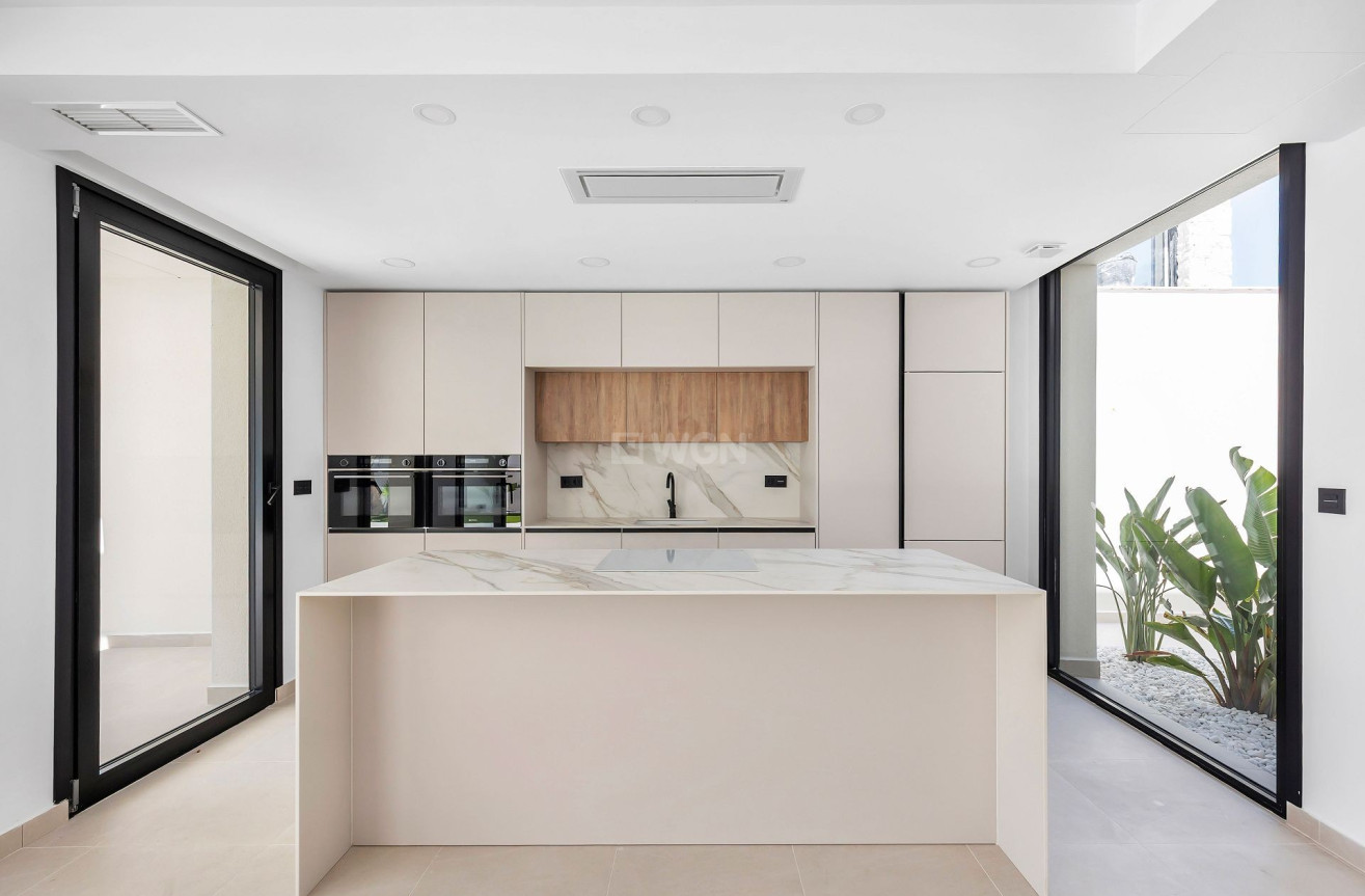Odsprzedaż - Villa - Torrevieja - Costa Blanca