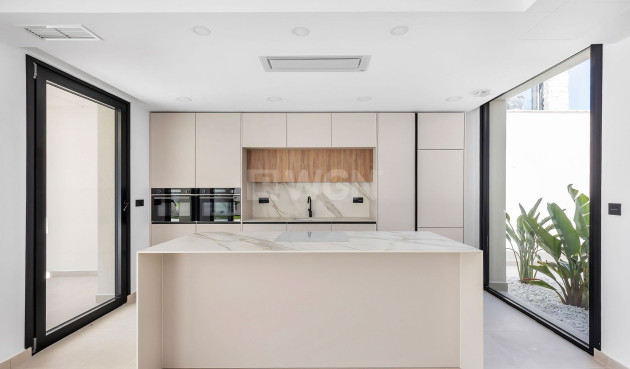 Odsprzedaż - Villa - Torrevieja - Costa Blanca
