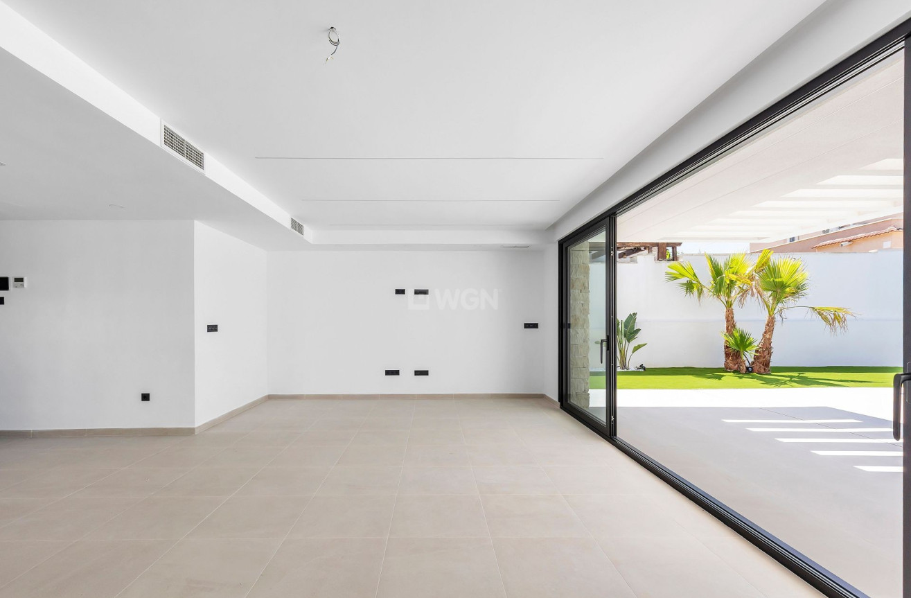 Odsprzedaż - Villa - Torrevieja - Costa Blanca