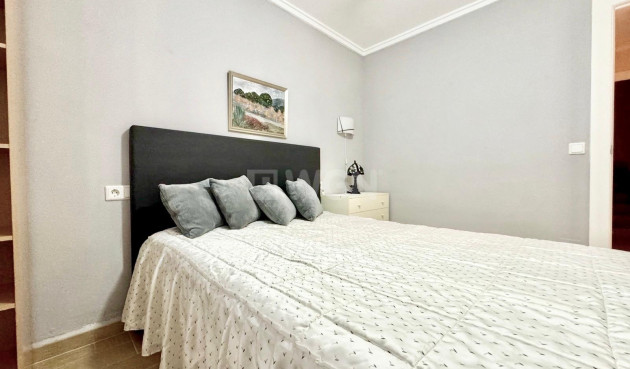 Odsprzedaż - Kamienica - Torrevieja - La Siesta - El Salado - Torreta