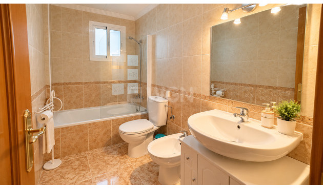 Wiederverkauf - Bungalow - Punta Prima - Costa Blanca