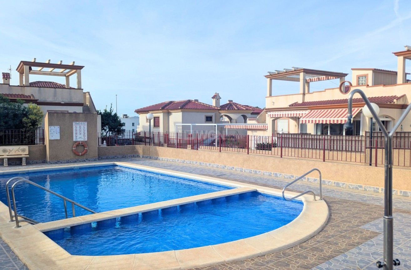 Odsprzedaż - Villa - San Fulgencio - Costa Blanca
