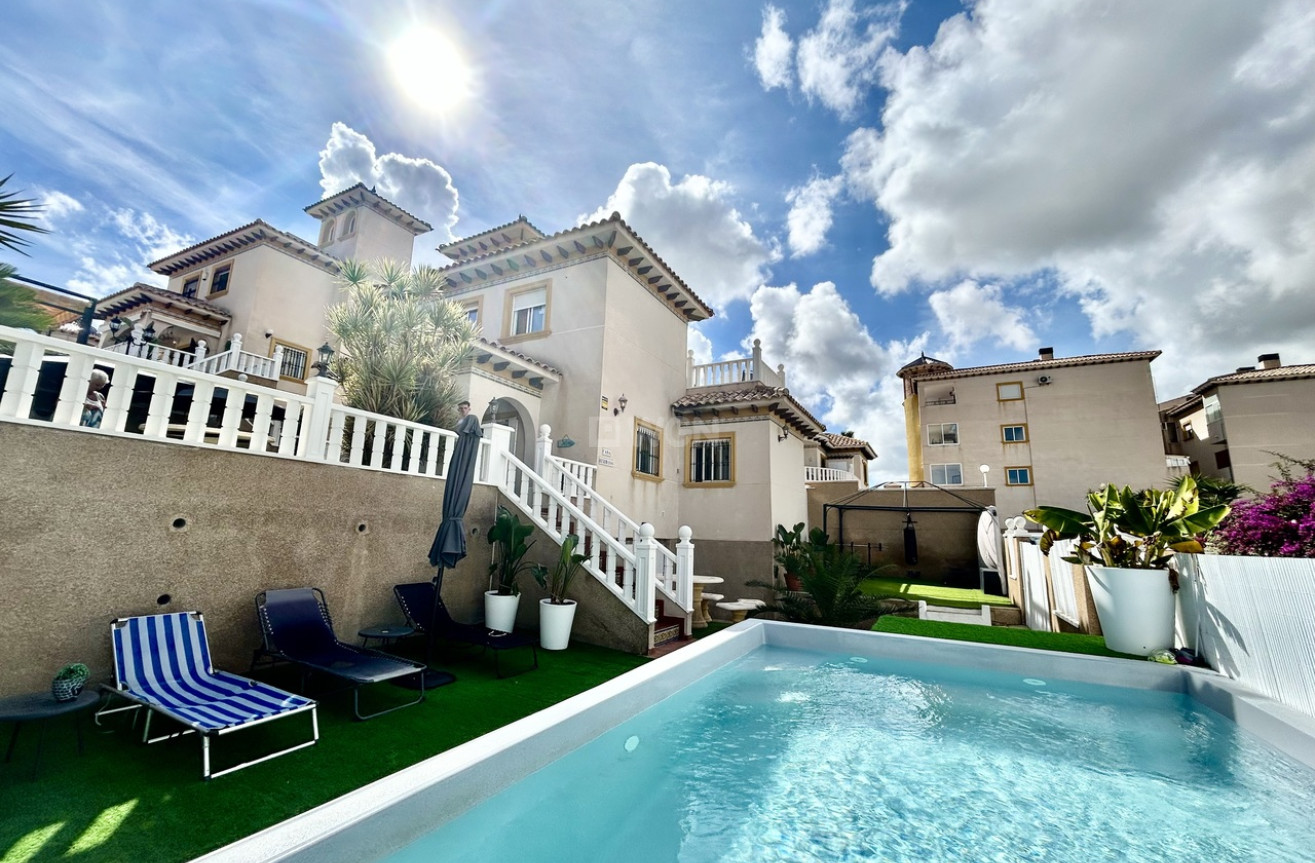 Odsprzedaż - Villa - Villamartin - Costa Blanca