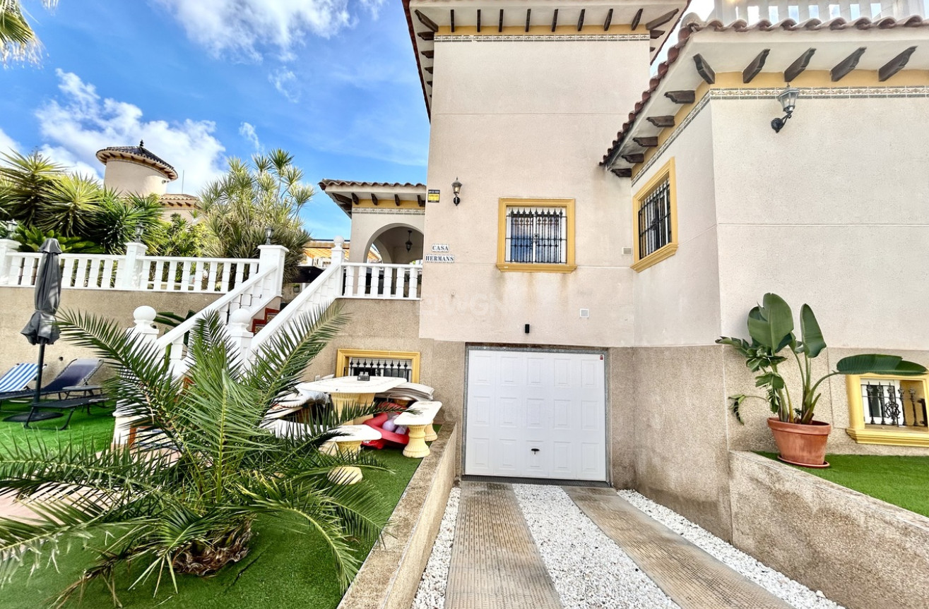 Odsprzedaż - Villa - Villamartin - Costa Blanca
