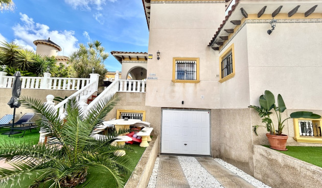 Odsprzedaż - Villa - Villamartin - Costa Blanca