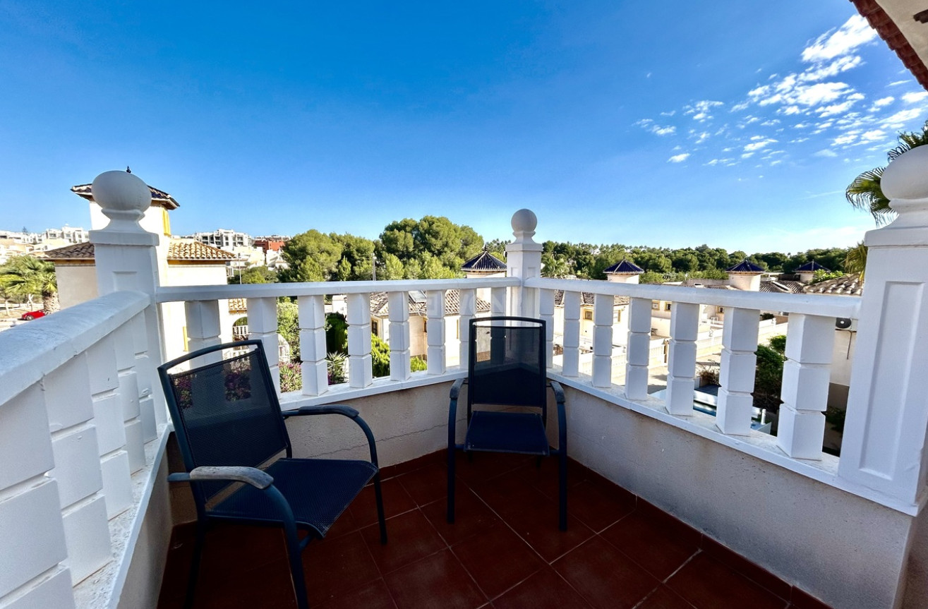 Odsprzedaż - Villa - Villamartin - Costa Blanca