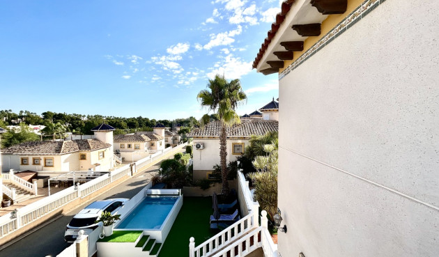 Odsprzedaż - Villa - Villamartin - Costa Blanca