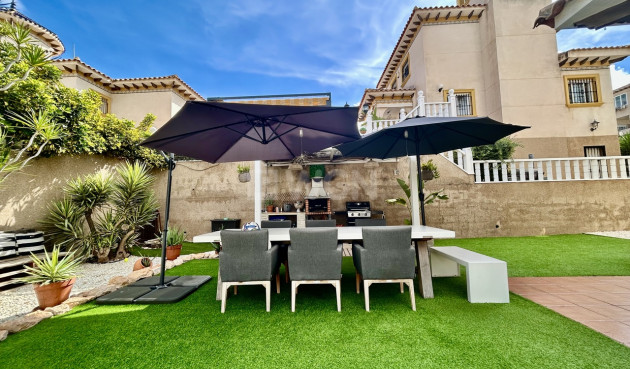 Odsprzedaż - Villa - Villamartin - Costa Blanca
