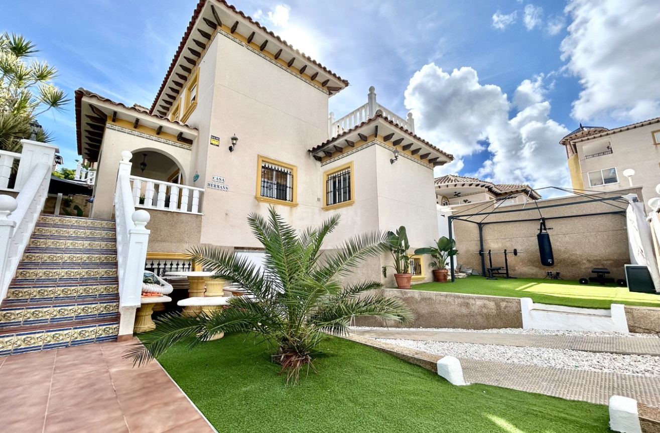 Odsprzedaż - Villa - Villamartin - Costa Blanca