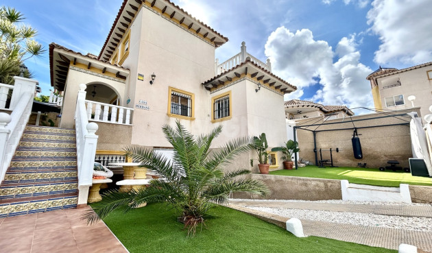 Odsprzedaż - Villa - Villamartin - Costa Blanca