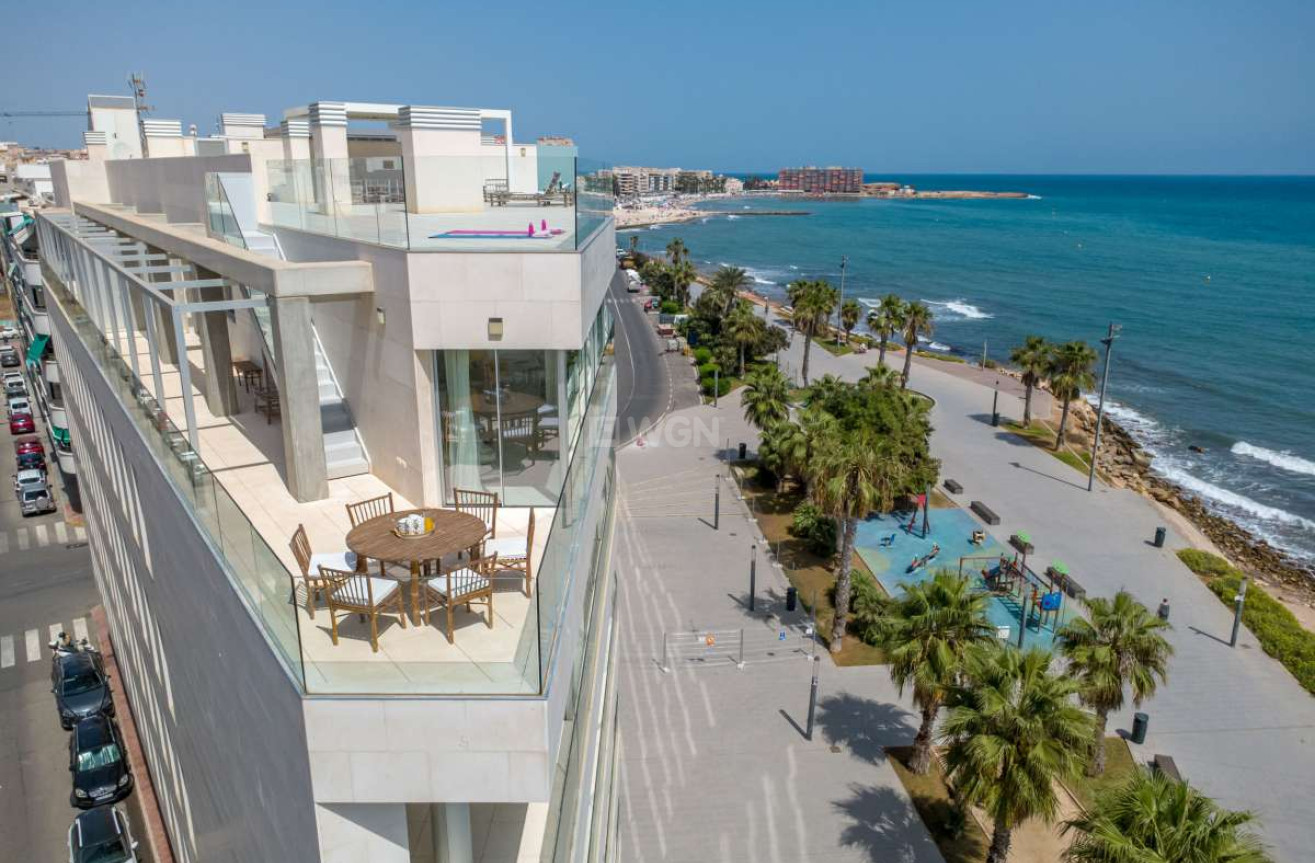 Odsprzedaż - Mieszkanie w bloku - Torrevieja - Costa Blanca