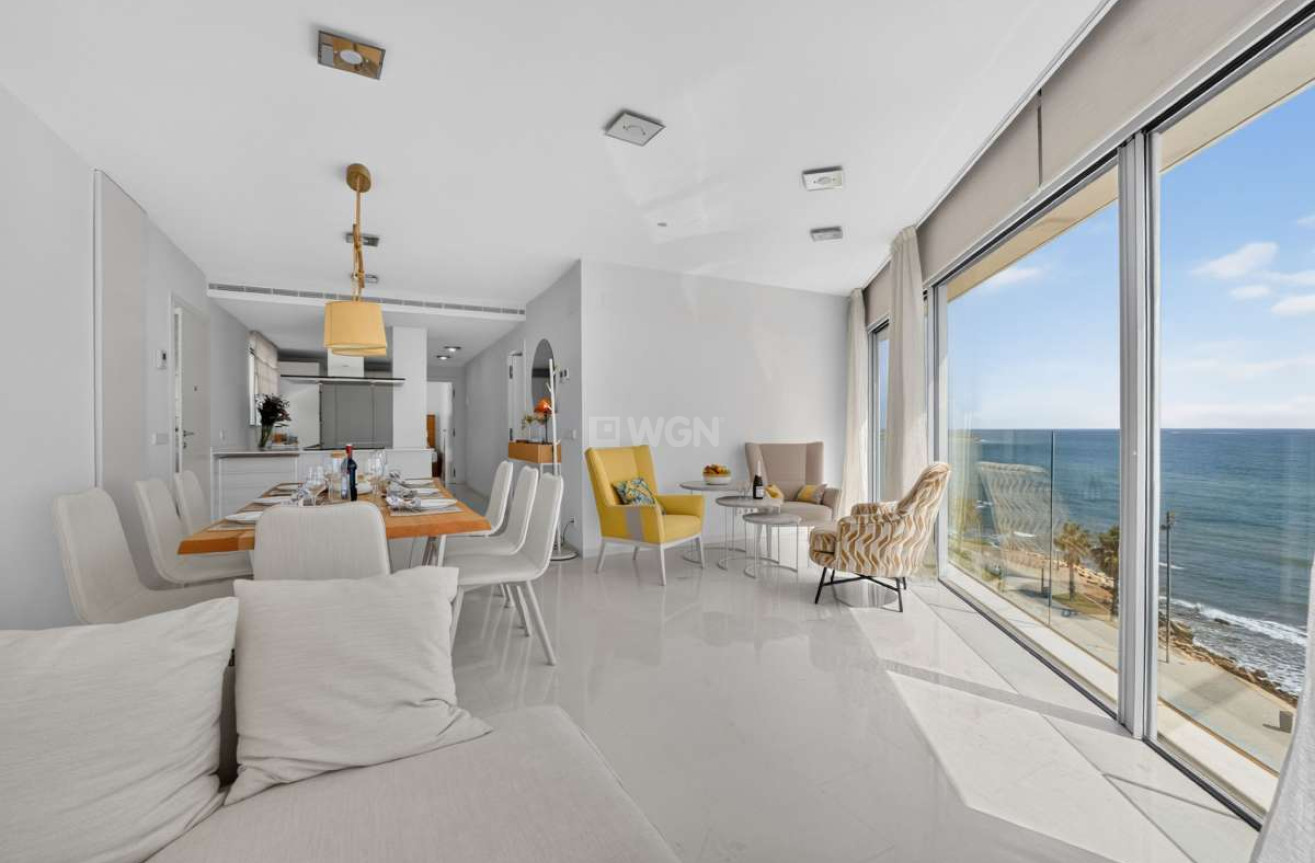 Odsprzedaż - Mieszkanie w bloku - Torrevieja - Costa Blanca