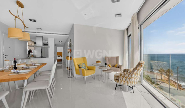 Odsprzedaż - Mieszkanie w bloku - Torrevieja - Costa Blanca