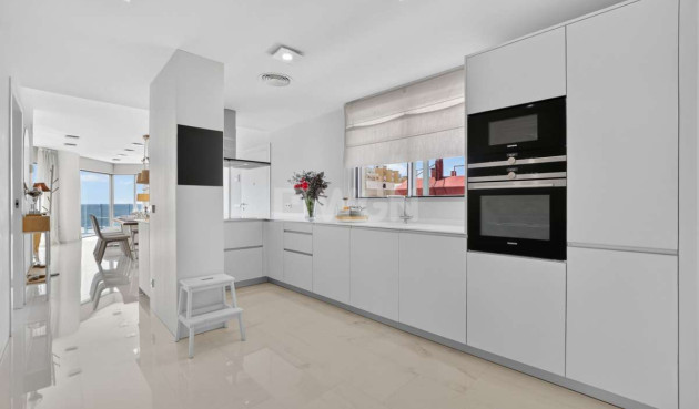Odsprzedaż - Mieszkanie w bloku - Torrevieja - Costa Blanca